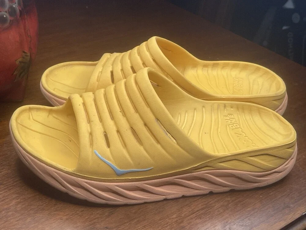 HOKA Ora Recovery Slide 3 Men’s Size 10M Yellow Orange Comfort Sandals Slides